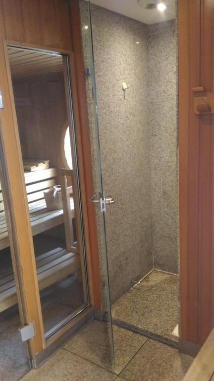 Apartment Le Victoria, 2p Moderne, Les Pieds Dans L'eau, Parking, Piscine