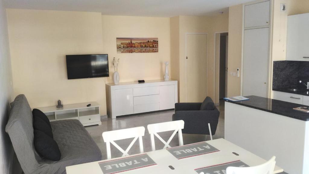Le Victoria, 2p Moderne, Les Pieds Dans L'eau, Parking, Piscine Apartment *