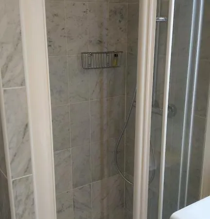 Le Victoria, 2P Moderne, Les Pieds Dans L'Eau, Parking, Piscine Apartment Menton Exterior photo